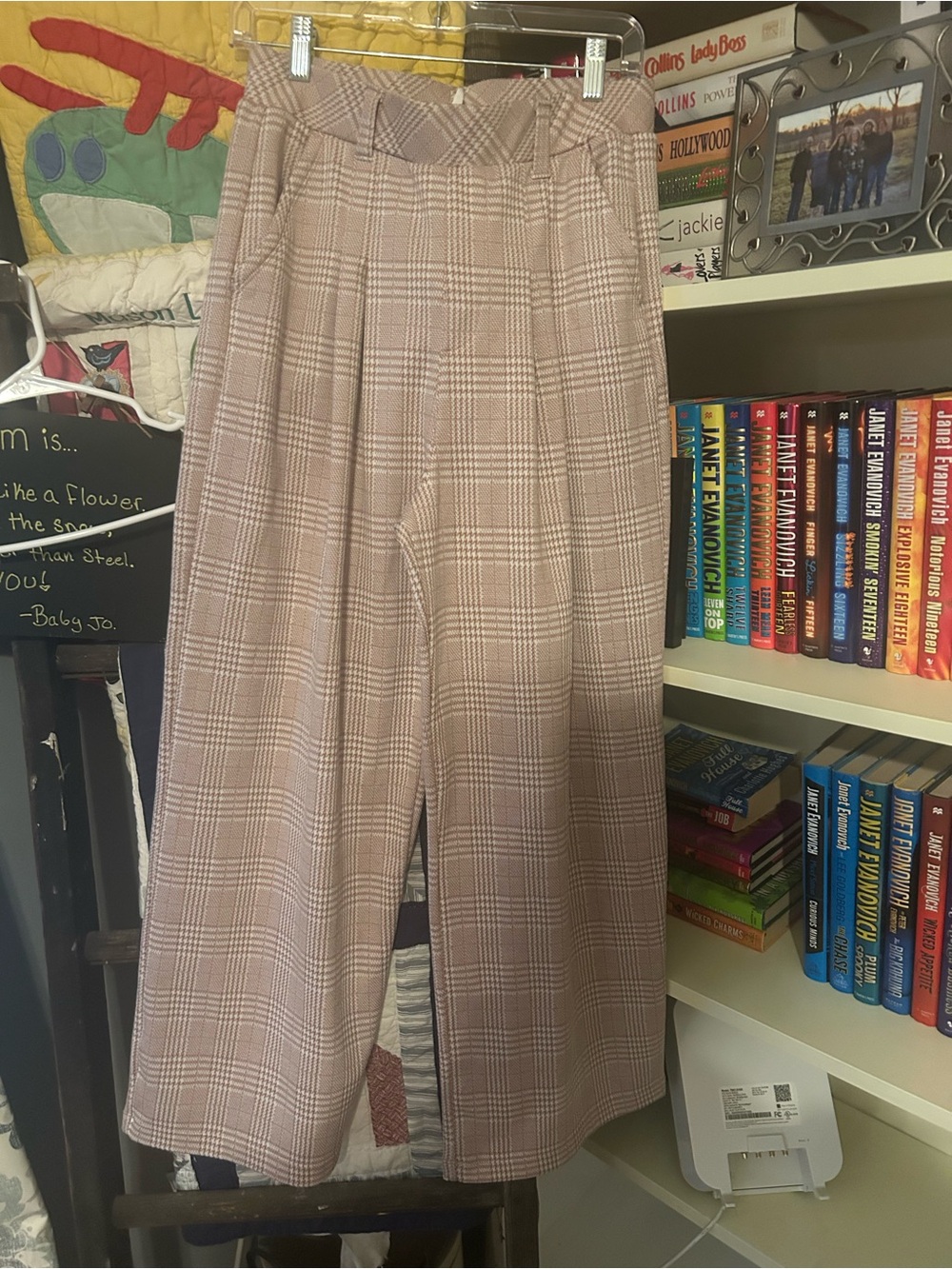 HALARA Blush Plaid High-Waist Wide-Leg Crop Pants